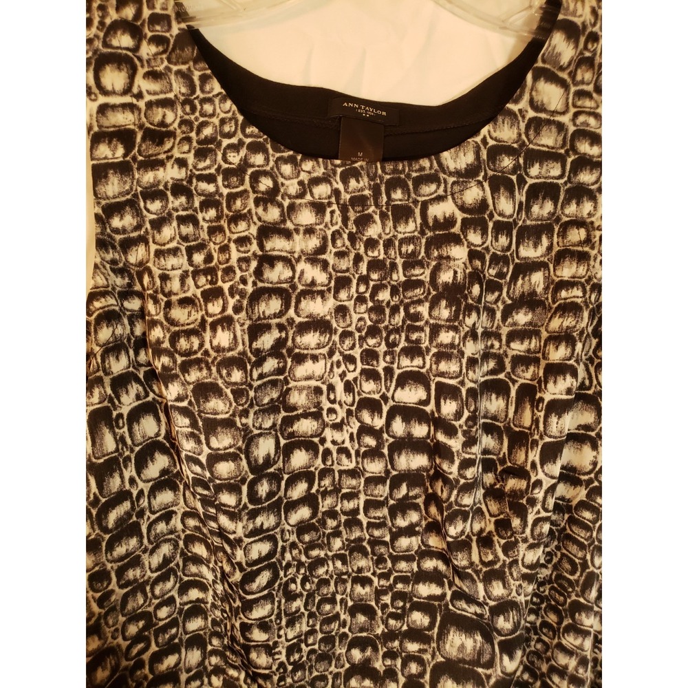 Women's Ann Taylor Black And White Sleeveless Top Size M